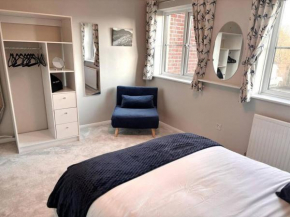 Apartment in Epsom With Free Parking